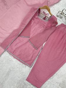 Ensemble Kurta en Soie Rose Lavande Effet Croquant avec Broderie Diamant Siroski, Dentelle Fantaisie et Dupatta, Robe Ethnique Cousue Salwar Siroski Diamond - Product Image 6