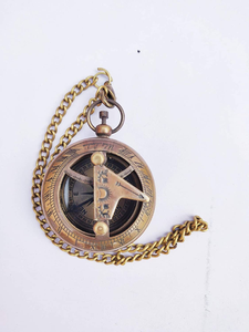 Brújula de Bolsillo de Latón con Cadena, Brújula Náutica Vintage, Brújula con Reloj Solar, Regalo para Exploradores Marítimos - Product Image 4