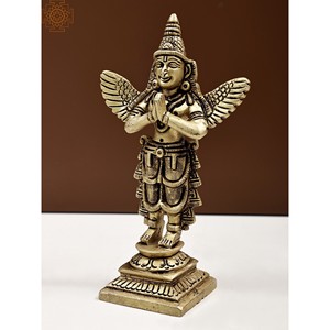 Garuda Idol hecho a mano de latón de 6 pulgadas en Namaskara Mudra pequeña escultura hecha en India - Product Image 3
