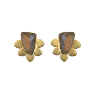 Boucles d'oreilles clous Constellation en laiton plaqué or 18 carats avec pierre semi-précieuse Labradorite, faites à la main, légères, tendance, unisexe, design de créateur - Product Image 1