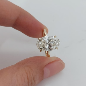 Bague de fiançailles et de mariage pour femme en or jaune massif 14 carats avec diamant ovale de 4,5 carats cultivé en laboratoire, certifiée IGI, bijoux de luxe pour mariée - Product Image 1