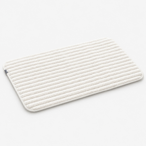 Tapis de bain moderne réversible en microfibre Carari Poco Stripe avec envers en caoutchouc, séchage rapide, anti-accroc, confortable pour sol de salle de bain, lavable en machine - Product Image 1