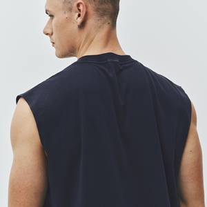 Débardeur de sport pour homme, coupe ajustée, logo personnalisé, écologique, 100% coton, col rond, sans manches, design musculaire pour la musculation et le fitness - Product Image 4
