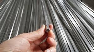 Barra Cuadrada Brillante MS de PUNIT INDUSTRIES, 20 mm x 20 mm, Pulida, 6 Metros de Longitud, Estándar IS 9550, Tolerancia H11, Fabricación de Alta Calidad - Product Image 2