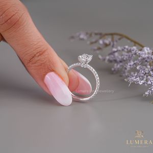 แหวนเพชรทรงเหลี่ยมมรกต เพชรเลี้ยงในห้องปฏิบัติการ ทองคำขาว 14K 18K ประดับเพชรแบบพาเว่ แหวนหมั้นสั่งทำพิเศษสำหรับผู้หญิง - Product Image 4