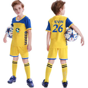 Maillot de football unisexe personnalisé léger et confortable pour enfants, séchage rapide, écologique, 100 % polyester, marque d'équipe, idéal pour l'été - Product Image 5