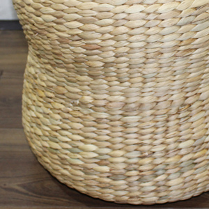 Otomana de Almacenamiento Trenzada de Jacinto de Agua Hecha a Mano en Vietnam, Ecológica, para Sala de Estar - Product Image 6