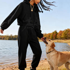 Conjunto Deportivo Ligero con Diseño Cómodo y Apariencia Elegante, Conjunto Deportivo de Moda Premium - Product Image 4