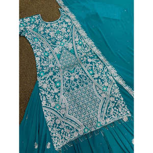 Ensemble de vêtements pour femmes, tenue de soirée, broderie et travail à la main avec des pierres - Product Image 4