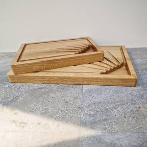 Planche à découper élégante en bois pour une préparation culinaire stylée - Product Image 3