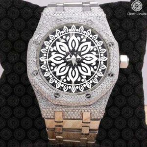 Reloj Redondo de Acero Inoxidable de Lujo Charm Jewells, 40 mm, Analógico, de Cuarzo, Luminoso, Unisex, con Esfera de Zafiro y Cierre Plegable - Product Image 4
