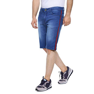 Shorts en jean pour homme bleu moyen avec bande contrastante sur le côté, mélange de coton, coupe droite, coutures renforcées - Product Image 3