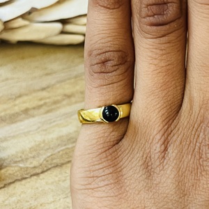 Trendy Design <b>Black</b> Onyx <b>Ring</b> Minimalist Brass Jewelry For <b>Women</b> 18k Gold Plated Solitaire Band Chunky Design Wholesale/OEM/ODM - Product Image 4