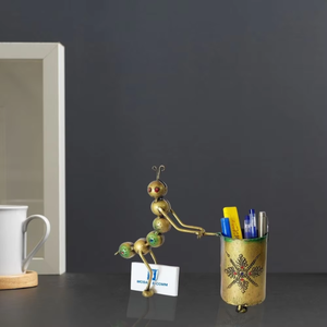 Organizador de Escritorio en Forma de Hormiga, Soporte Metálico para Bolígrafos, Ideal para la Oficina o el Estudio, Mantiene los Accesorios Ordenados y Fáciles de Acceder - Product Image 3