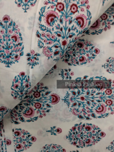 ผ้าฝ้ายพิมพ์ลายบล็อกแฮนด์เมดจากเมืองชัยปุระ ประเทศอินเดีย 100% สำหรับตัดเย็บเสื้อผ้า ขายส่ง ผ้าฝ้ายพิมพ์ลายดอกไม้คุณภาพสูง - Product Image 5