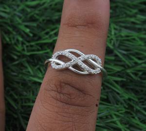 Bague Solitaire Classique Bohème Faite à la Main en Argent Sterling 925 avec Sertissage Clos et Zircon Cubique Taille Brillant, Certifiée Jaipur, Unisexe, pour Mariage - Product Image 2