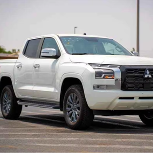 Envío Inmediato Nuevo Mitsubishi L 2025 200 HP 199 Millas 4 Cilindros 5 Plazas Transmisión Automática Componentes de Plástico 3 Años - Product Image 1