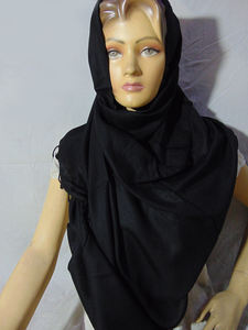 Lot en gros de foulards hijab longs unis en rayonne faits à la main, couleur unie, style indien, foulards en soie, accessoire d'été pour femme - Product Image 3