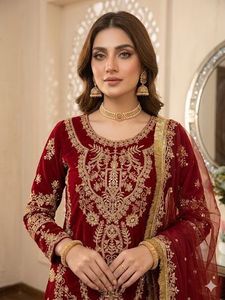 Elegante Salwar Kameez Pakistaní para Mujer, Tela Georgette, Bordado con Lentejuelas, Conjunto de Lujo para Fiesta o Graduación, Zaha Timeless Grace - Product Image 3