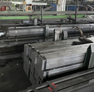 Lạnh rút ra vuông hợp kim thép thanh 40cr 20crmnti 42crmo 20cr 4-120 mét cho hướng dẫn thanh trượt bánh răng bu lông cấu trúc hỗ trợ khung - Product Image 3