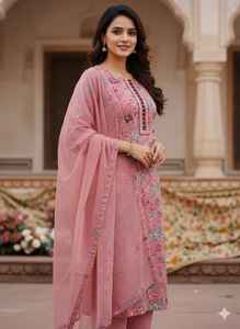 Tenue ethnique indienne en rayonne slub, prêt-à-porter, ensemble Salwar Kameez avec motifs imprimés, pour les fêtes et les occasions décontractées. - Product Image 6