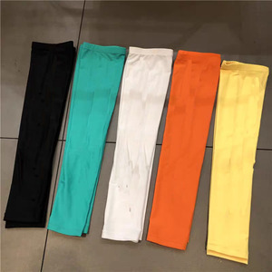 RTS Prix compétitif Usine OEM Manchon de compression graduée pour coude et bras pour récupération et soulagement Commandez maintenant - Product Image 1