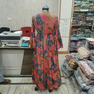 Vestido Maxi de Crepé con Estampado Floral Bohemio Vintage para Mujer, Cuello en V, Manga Campana, Cintura Imperio, Largo con Volantes, Casual de Verano - Product Image 3