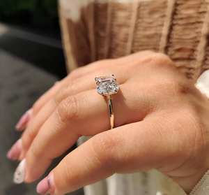 Anillo de Compromiso y Boda con Diamante Cultivado en Laboratorio, 1 Quilate, Color E/F, Sin Níquel, Sin Plomo, Estilo Clásico, Oro Sólido de 10K, 14K, 18K para Mujer - Product Image 4