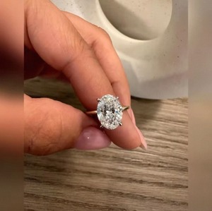 Bague en diamant de laboratoire ovale de 4 carats pour femme, bijoux en or de luxe pour mariage, fiançailles, anniversaire, or 9K, 14K, 18K - Product Image 1