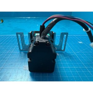 SANYO DENKI 103F5505-70CEA5 มอเตอร์สเต็ปเปอร์ 2 เฟส ใช้แล้วตามสภาพเดิม อะไหล่อุปกรณ์เซมิคอนดักเตอร์รุ่นเก่า - Product Image 5