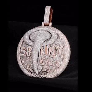 RB Gems Pendentif médaillon rotatif en argent sterling 925 massif, entièrement serti de moissanite VVS, avec texte personnalisé, style Tornado Hip-Hop Chrétien Jésus - Product Image 3
