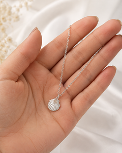 Collar de Conchas Marinas para Mujer |   Colgante de Concha de Vieira de Plata de Ley 925 con Cuentas de Piedras Preciosas para Compromiso, Boda y Fiesta - Product Image 4