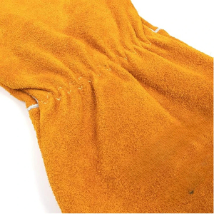 Gants de soudage industriels chauffants de qualité supérieure, résistants au feu, en cuir personnalisé pour le travail et la soudure - Product Image 6