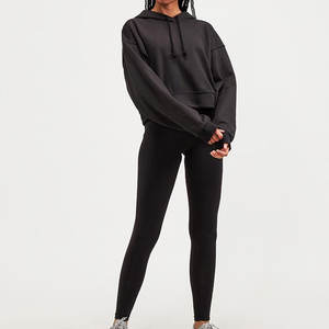 Sweat à capuche oversize pour femme en coton 100% de haute qualité, personnalisé, lourd, pour l'hiver, style décontracté et coupe courte - Product Image 1