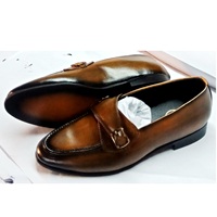 Chaussures habillées de luxe élégantes pour hommes de haute qualité en faux cuir italien PU cuir non animal design plat pour le style automne été