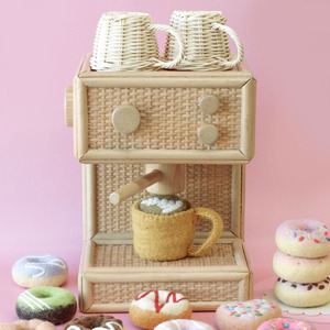 Juguete educativo de mimbre natural para niños, simulación de cafetera, juego de barista, precio más bajo - Product Image 3