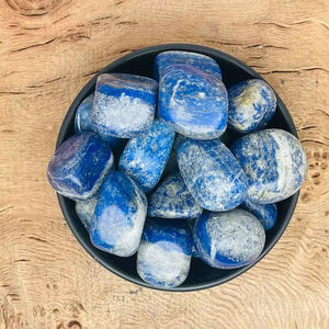 Vente en gros de pierres précieuses naturelles de lapis-lazuli et de quartz, personnalisées, roulées, en vrac, avec taille et forme variées - Product Image 1