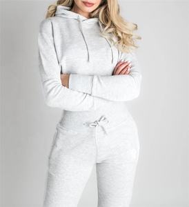 Ensemble de survêtement de sport d'entraînement en coton uni personnalisé pour femmes costume de jogging en gros pour vêtements de mode d'hiver - Product Image 1