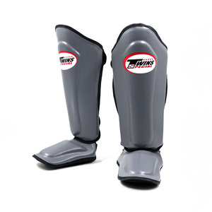 สนับแข้ง MMA แบบคู่ รุ่นใหม่ คุณภาพพรีเมียม ราคาขายส่ง RTS ผลิตตามสั่ง OEM ป้องกันขาสำหรับคิกบ็อกซิ่ง ทำจากหนัง - Product Image 2