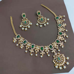 JeweleMarket 10575671DPG Magnifique ensemble de bijoux pour filles avec pierres de cristal et collier de perles en zircon autrichien, motif de créateur - Product Image 5