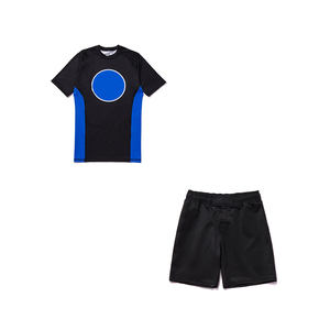 Ensemble de vêtements de combat MMA pour garçons, bleu et blanc, avec short noir, séchage rapide, coupe régulière, équipement de compression pour enfants - Product Image 3