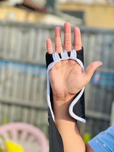 Vendas elásticas acolchadas de gel para boxeo, de ajuste rápido, para entrenamiento de adultos, unisex, protección de muñeca, logotipo personalizado, guantes interiores, vendas rápidas de boxeo - Product Image 4