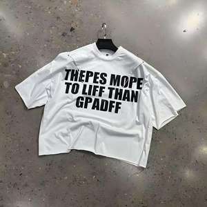 เสื้อยืดสตรีทแวร์ผ้าฝ้ายสีขาวดำทรงครอป แขนสั้น ทรงบ็อกซี่ มีกระเป๋าซิปกลับด้านสำหรับผู้ชาย - Product Image 3