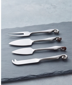 Set Of 4 Stainless Steel Cheese Knives With Silver Plated Finished Perfect For Hotel Ware Accessory And Elegant Serving Use - Product Image 4