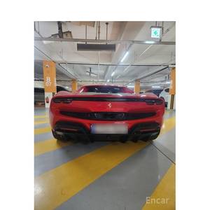 Ferrari 296 3.0 V6 2024, 2.924 km, Volante a la Izquierda - Product Image 4