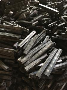 Green Life Asia Vente en gros Briquettes de charbon de bois hexagonales fabriquées à la machine Sans fumée Sciure de bois Bois dur BBQ Respectueux de l'environnement 3% - Product Image 2