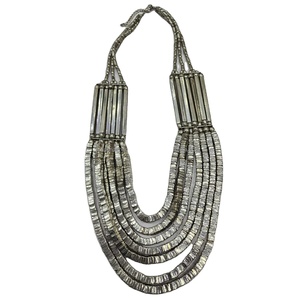 Collier long en résine à maillons épais, fait main, style vintage, design supérieur, mélange multicolore, motif ange ajouré - Product Image 1
