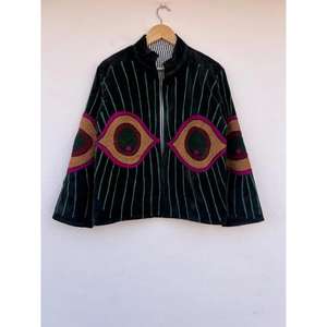 Suéter de Mujer Estilo Boho, Tejido a Mano, con Bordado Suzani de Ojo Turco Negro, de Algodón y Terciopelo, Reversible, para Otoño/Invierno - Product Image 1