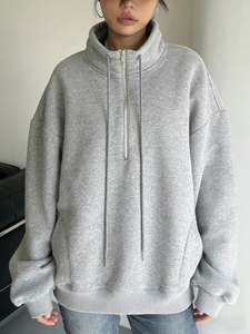 26AW Tendencia en Artículos para el Hogar, Nuevo Estilo de Invierno, Top de Mujer con Media Cremallera y Cuello Redondo, Premium, Casual, Holgado, Color Sólido, Manga Larga, Bordado - Product Image 3