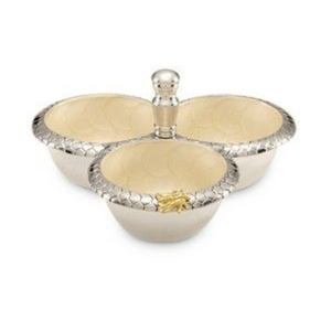 Tazón Redondo de Metal Blanco de Alta Demanda con Base de Hoja de Oro, Diseño Glamuroso, Superficie Pulida, para Servir Alimentos, Plato Decorativo para Fiestas - Product Image 3